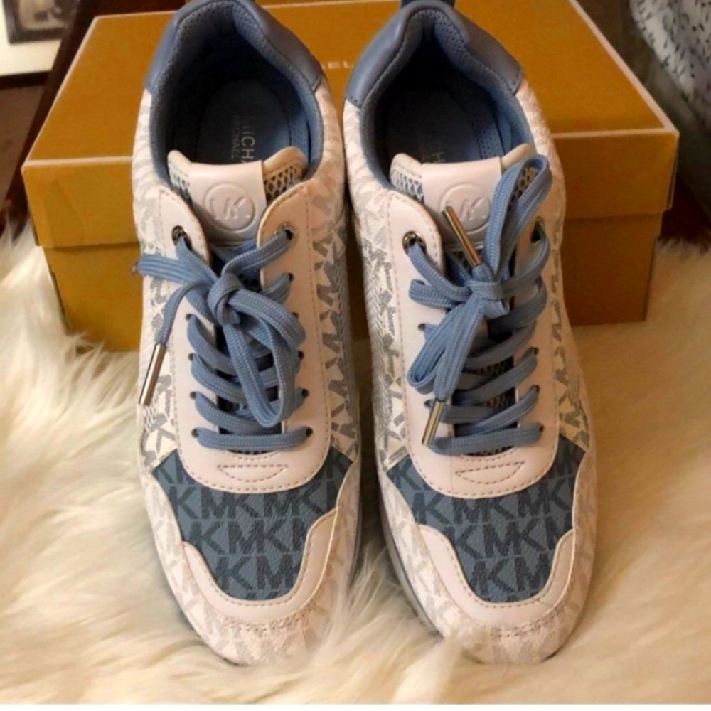 Michael Kors tennis shoes size 6